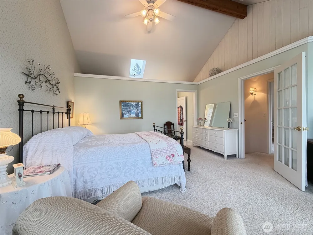 38 M Cascade Drive Hat Island, WA 98206