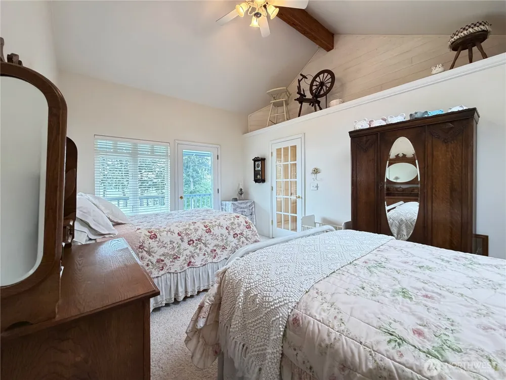 38 M Cascade Drive Hat Island, WA 98206