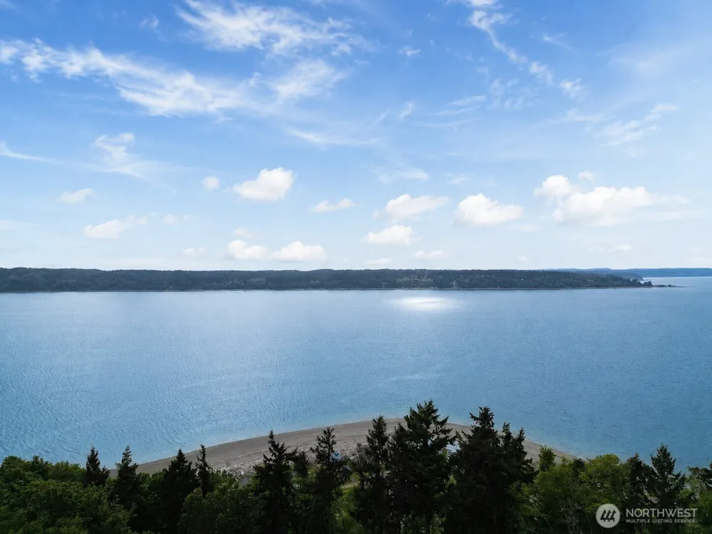 38 M Cascade Drive Hat Island, WA 98206