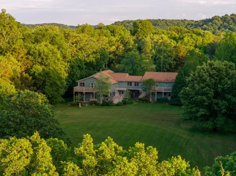 1098 Fred Gibbs Rd