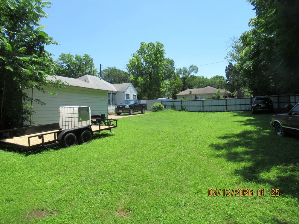 201 E Dallas Street Hutchins, TX 75141