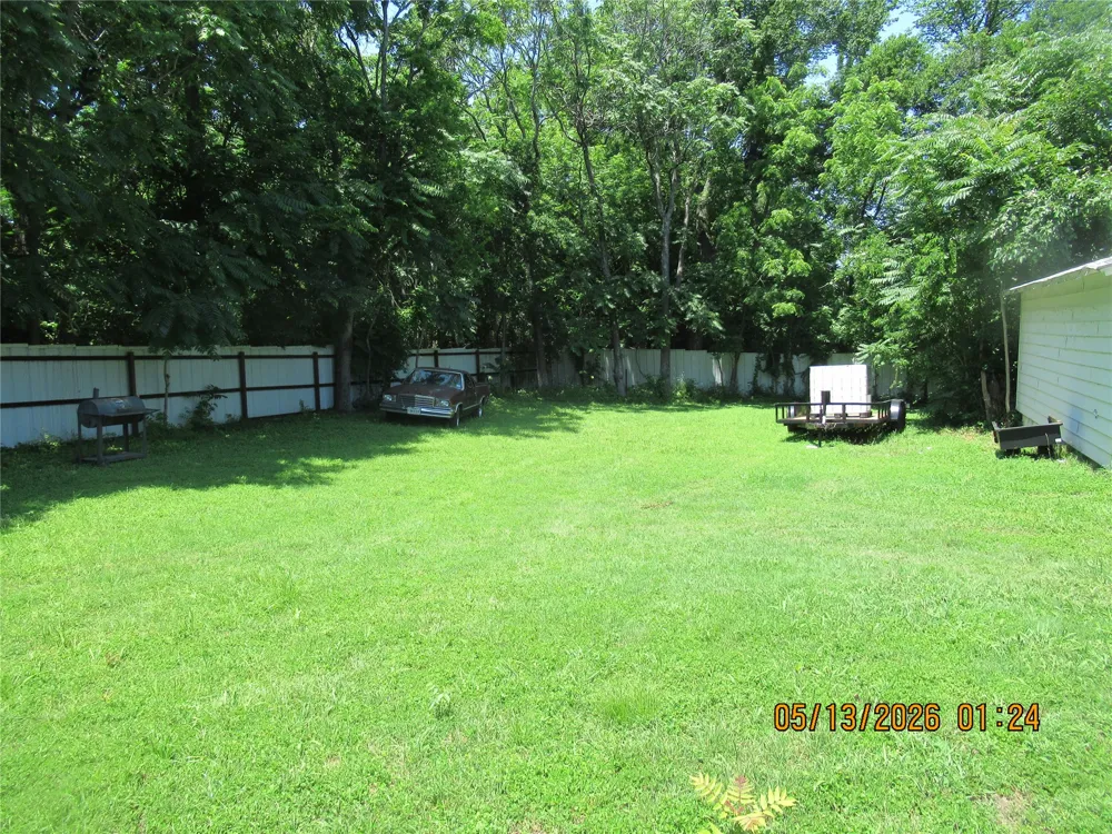 201 E Dallas Street Hutchins, TX 75141