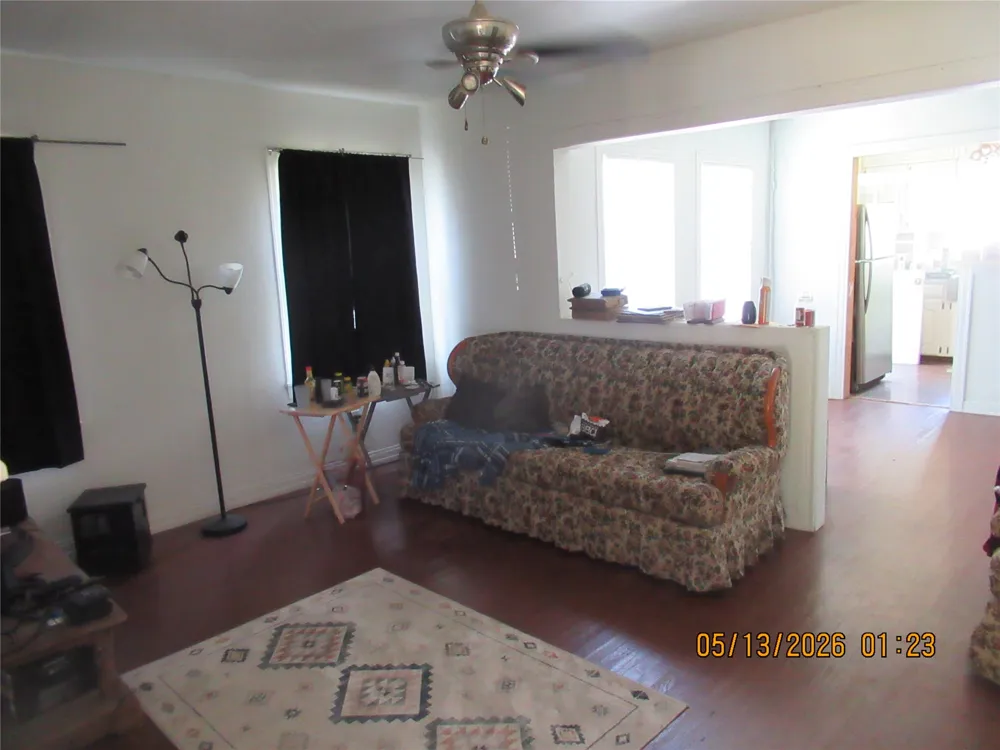 201 E Dallas Street Hutchins, TX 75141