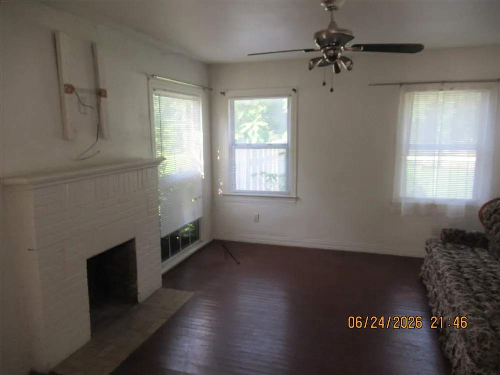 201 E Dallas Street Hutchins, TX 75141