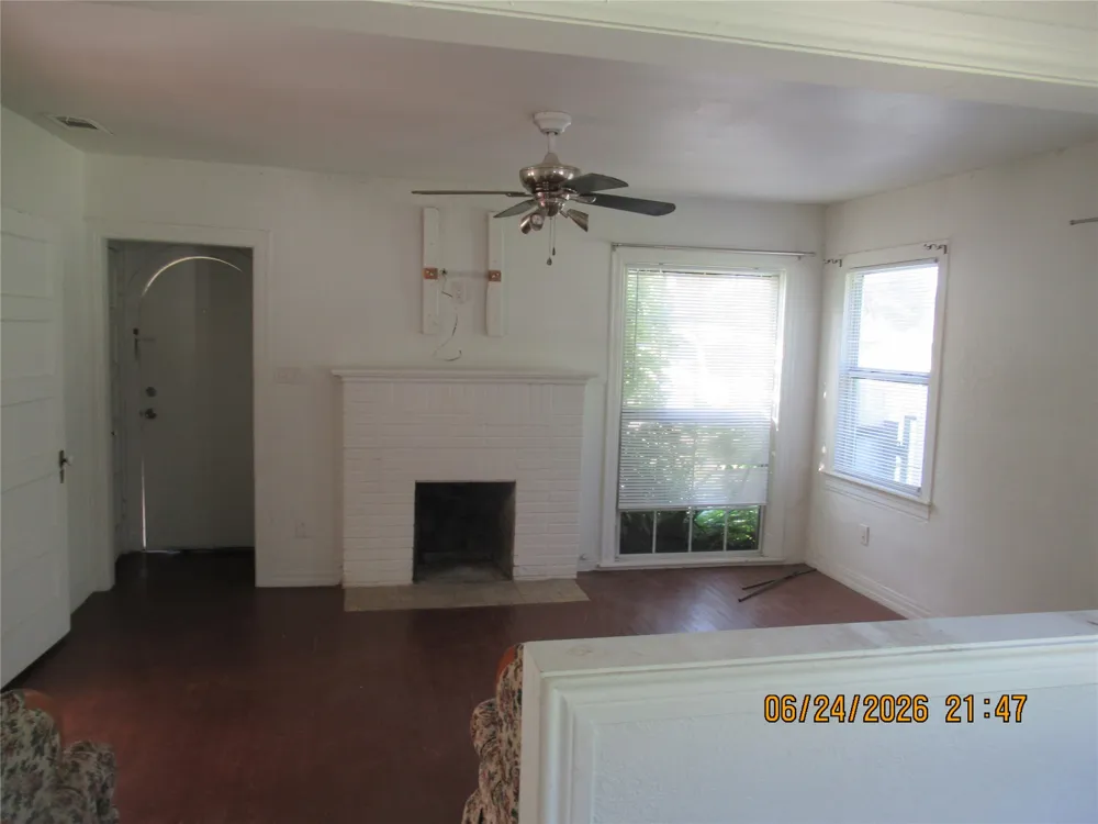 201 E Dallas Street Hutchins, TX 75141