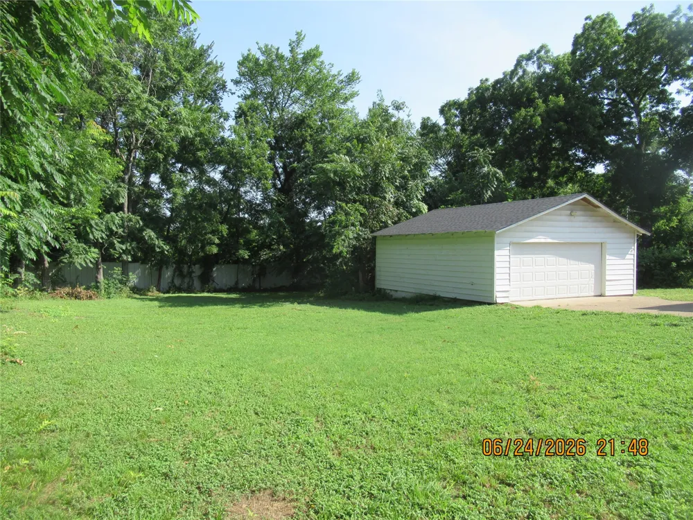 201 E Dallas Street Hutchins, TX 75141