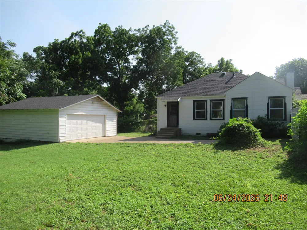 201 E Dallas Street Hutchins, TX 75141