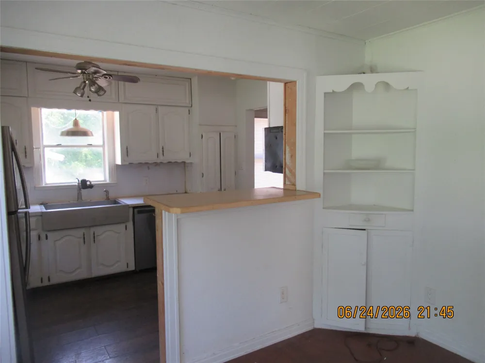 201 E Dallas Street Hutchins, TX 75141