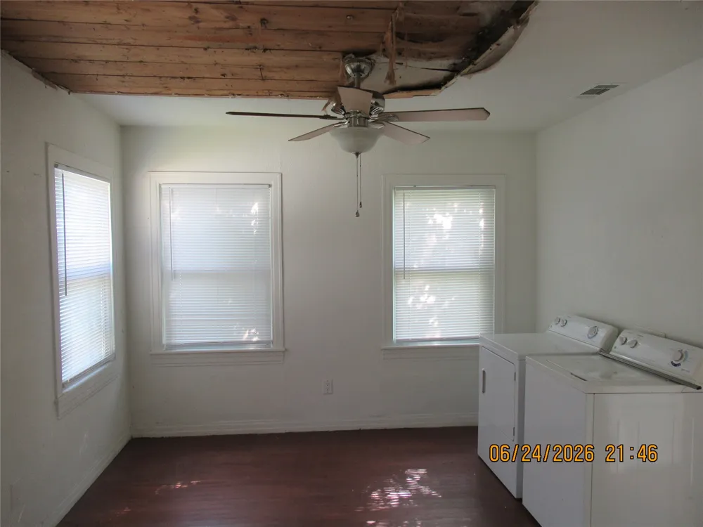 201 E Dallas Street Hutchins, TX 75141
