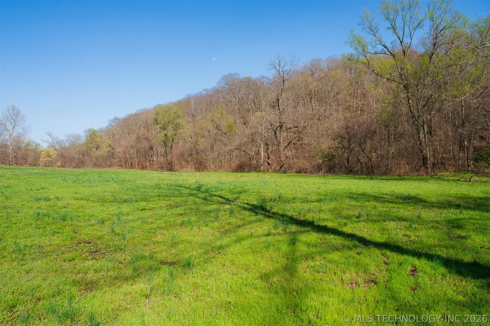 8 S 4530 ROAD Eucha, OK 74342