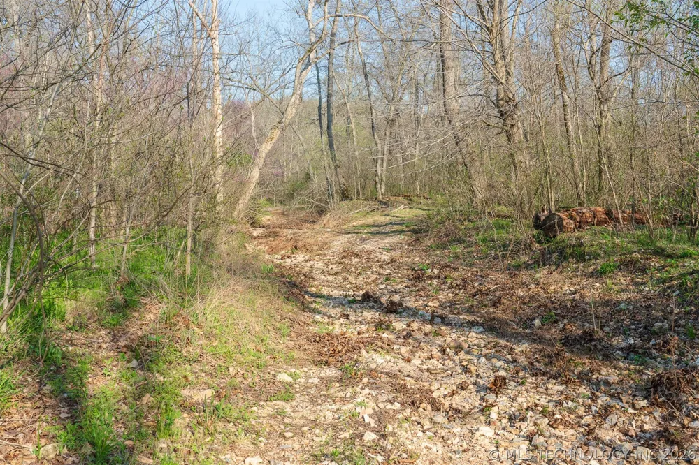 8 S 4530 ROAD Eucha, OK 74342
