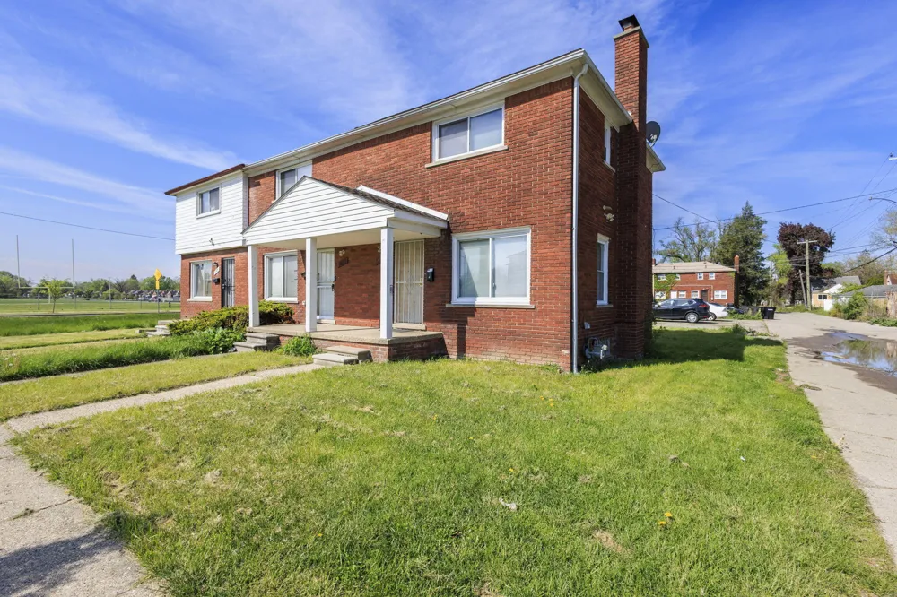 9521 Brace Street Detroit, MI 48228