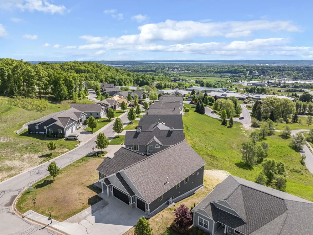 4186 Aquila Court Garfield Charter Township, MI 49684