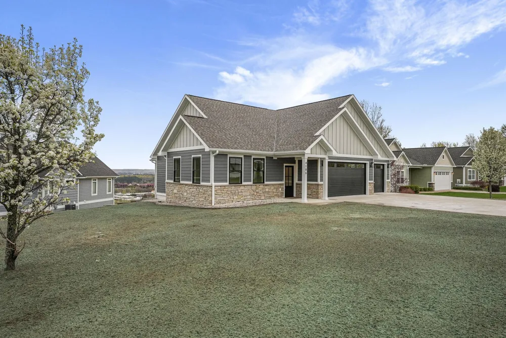 4186 Aquila Court Garfield Charter Township, MI 49684