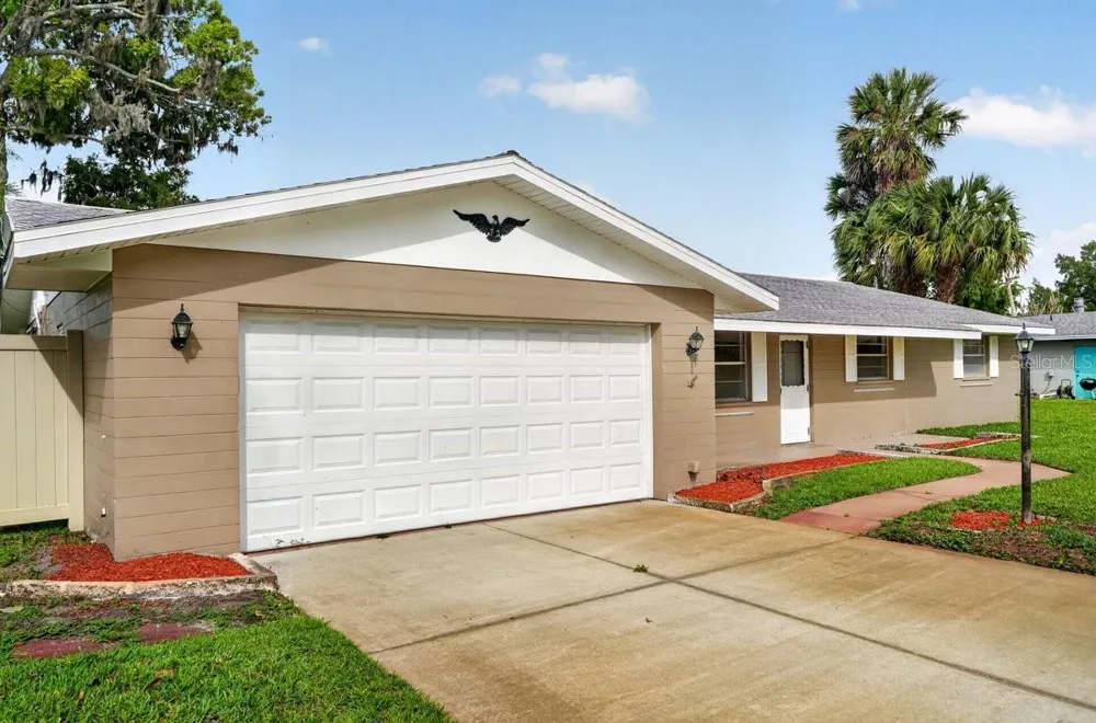 2342 CITRUS AVENUE South Daytona, FL 32119