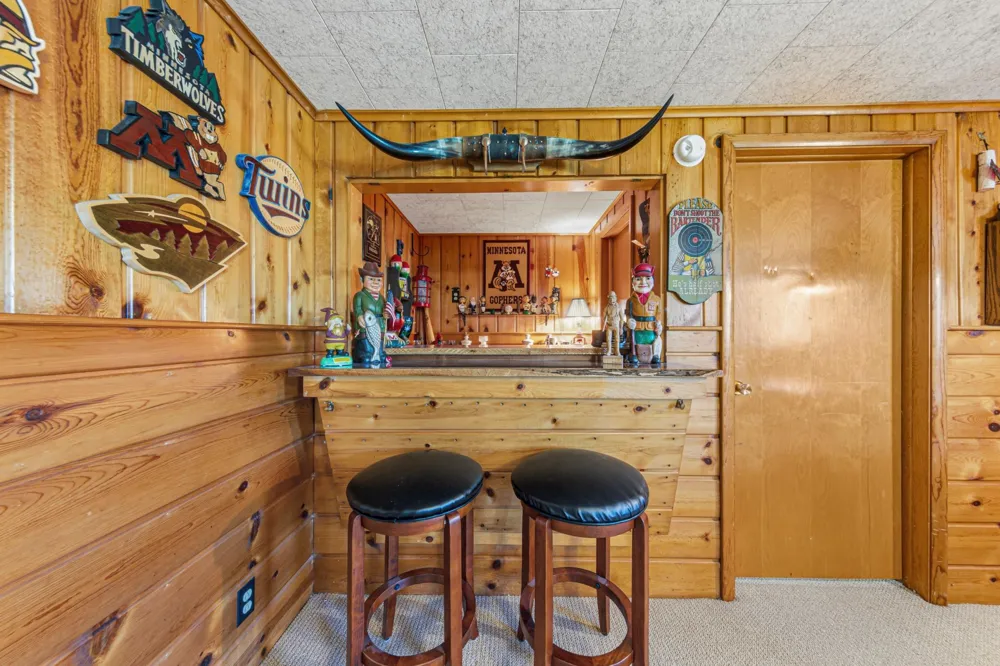 808 Hillcrest Drive Montgomery, MN 56069