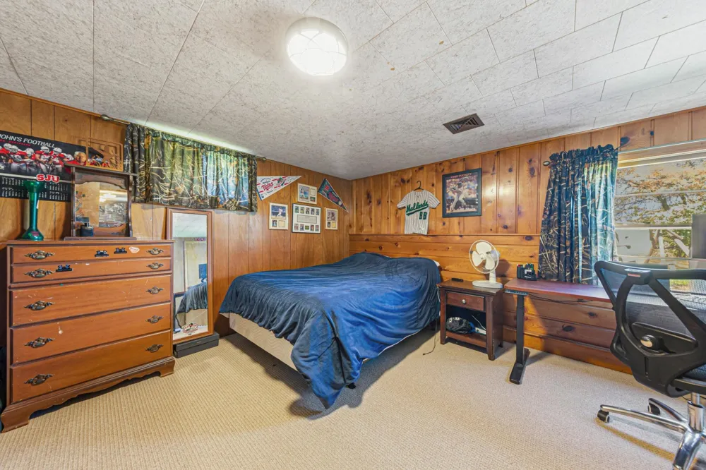 808 Hillcrest Drive Montgomery, MN 56069