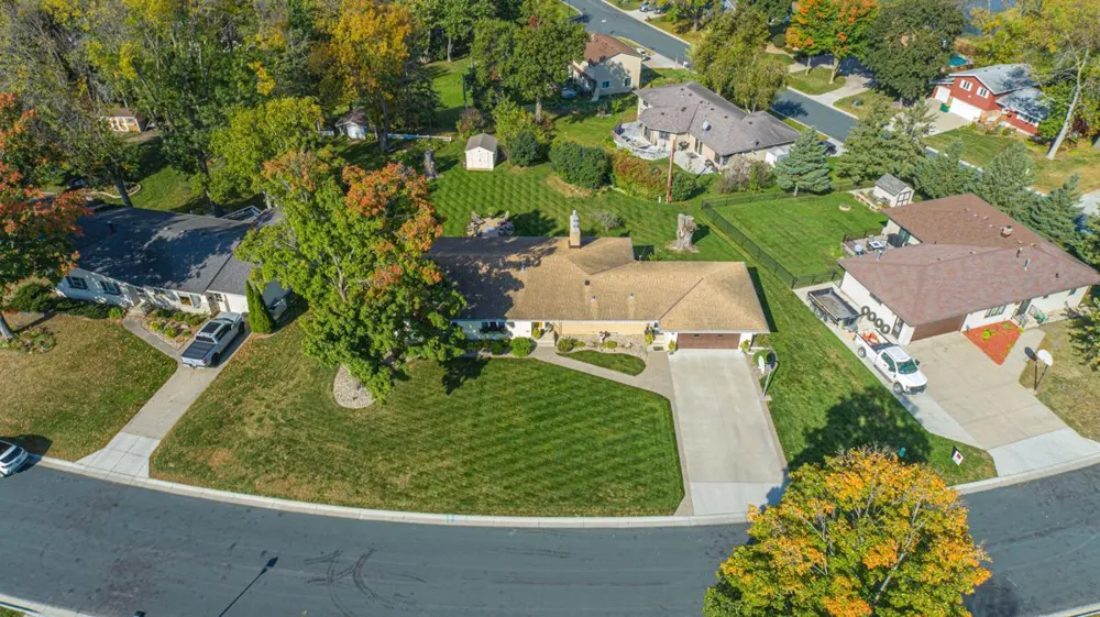 808 Hillcrest Drive Montgomery, MN 56069