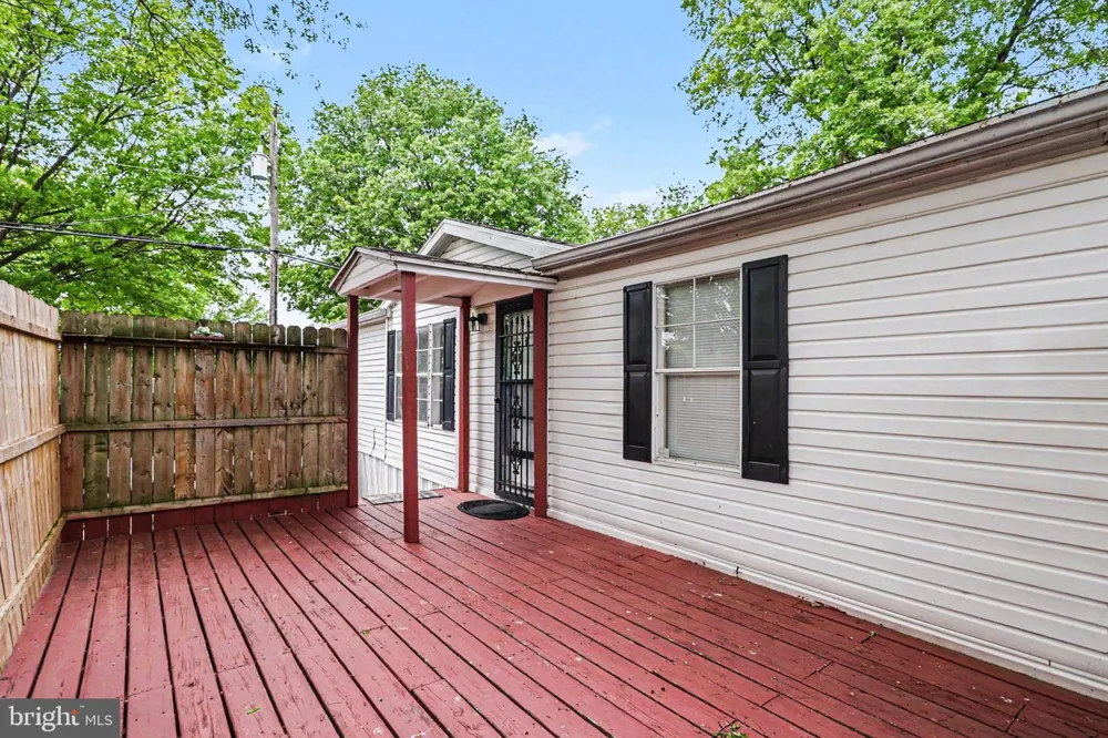 76 MIC NAN DRIVE Middletown, PA 17057