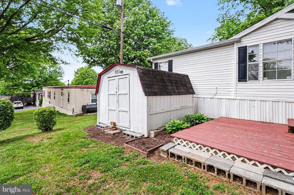 76 MIC NAN DRIVE Middletown, PA 17057