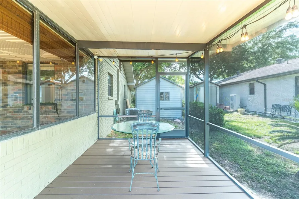 715 S LAKESIDE TERRACE Eagle Lake, FL 33839