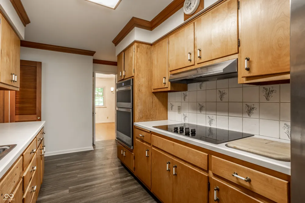 8530 Washington Boulevard Indianapolis, IN 46240