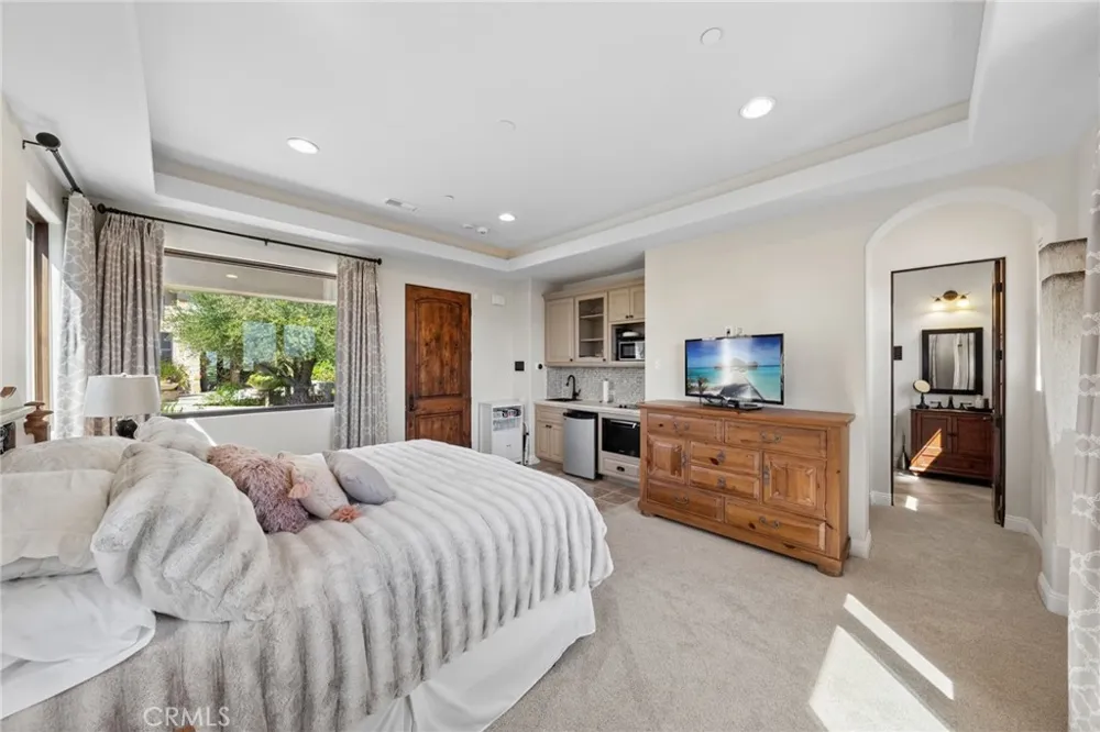 27050 Via Vanessa Temecula, CA 92590