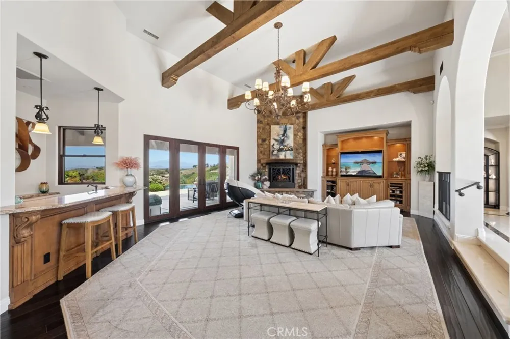 27050 Via Vanessa Temecula, CA 92590
