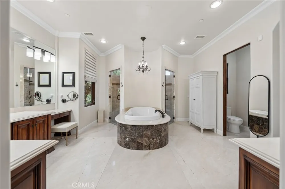 27050 Via Vanessa Temecula, CA 92590