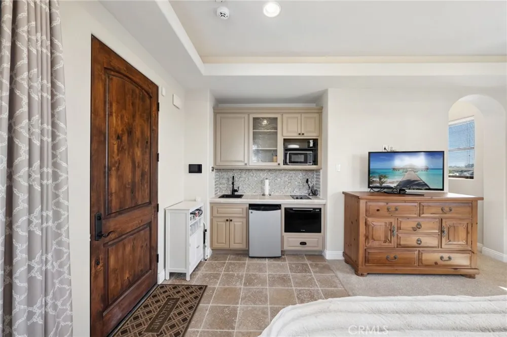 27050 Via Vanessa Temecula, CA 92590