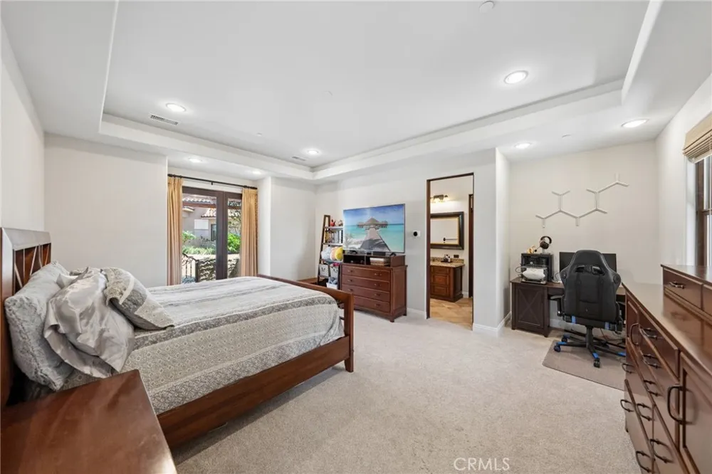 27050 Via Vanessa Temecula, CA 92590