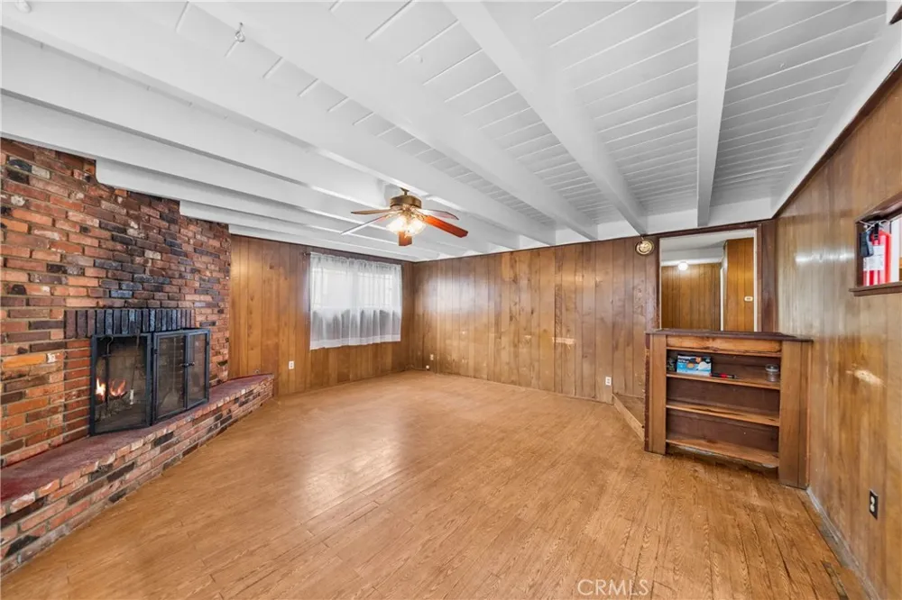11712 Tarron Hawthorne, CA 90250