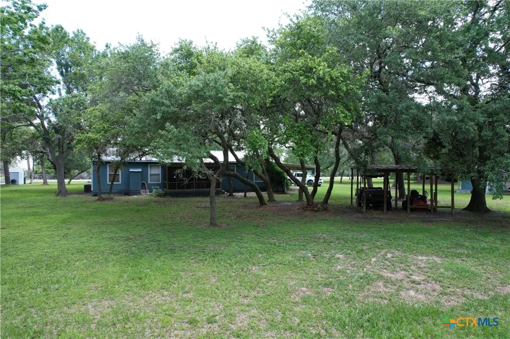 324 Wooldridge Road Seadrift, TX 77983