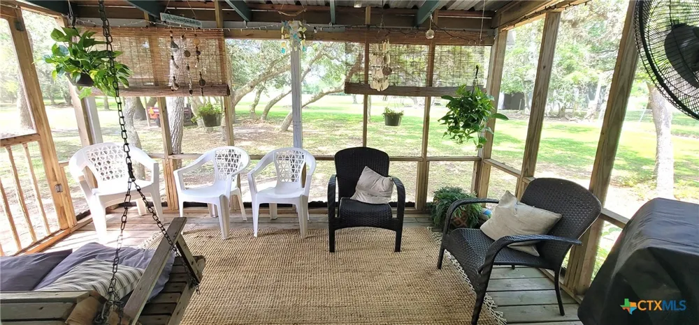 324 Wooldridge Road Seadrift, TX 77983