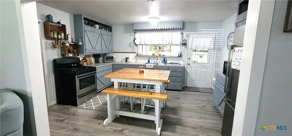 324 Wooldridge Road Seadrift, TX 77983