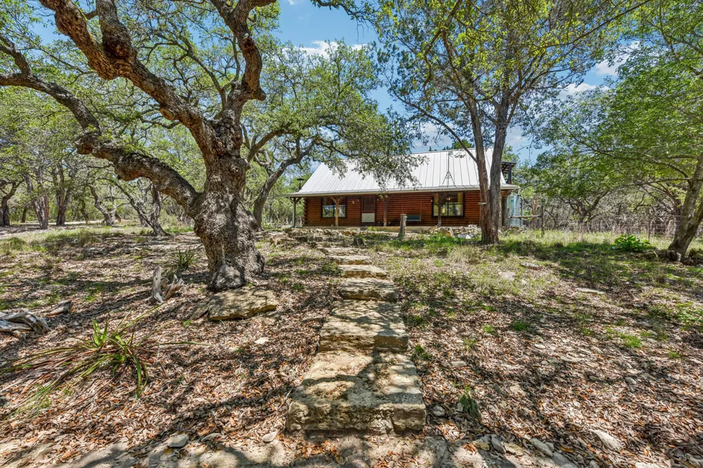 501 Oak Knob Drive Wimberley, TX 78676