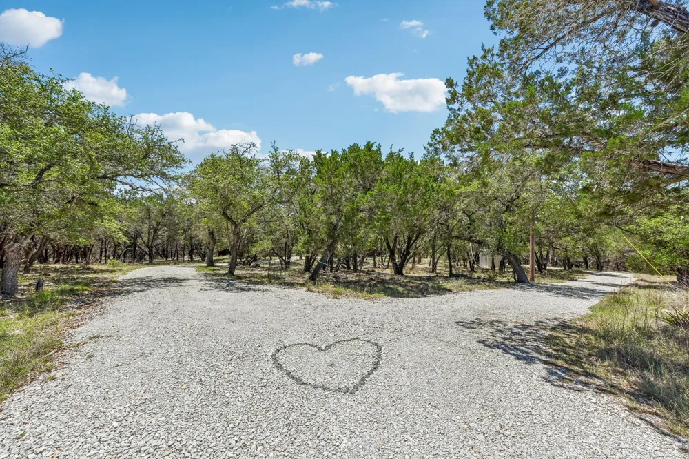 501 Oak Knob Drive Wimberley, TX 78676