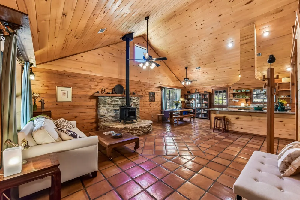 501 Oak Knob Drive Wimberley, TX 78676