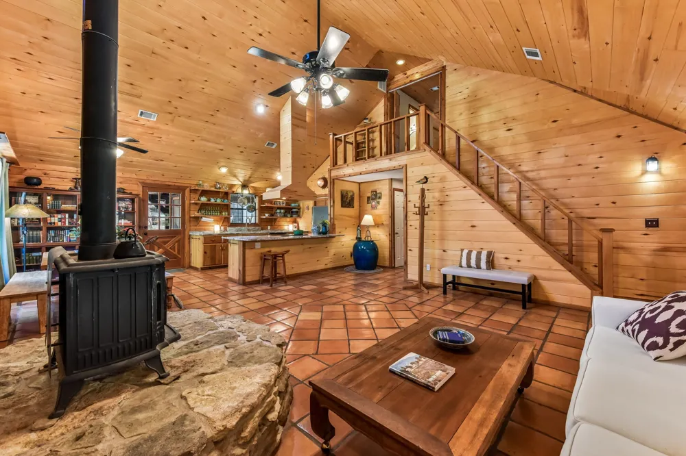 501 Oak Knob Drive Wimberley, TX 78676