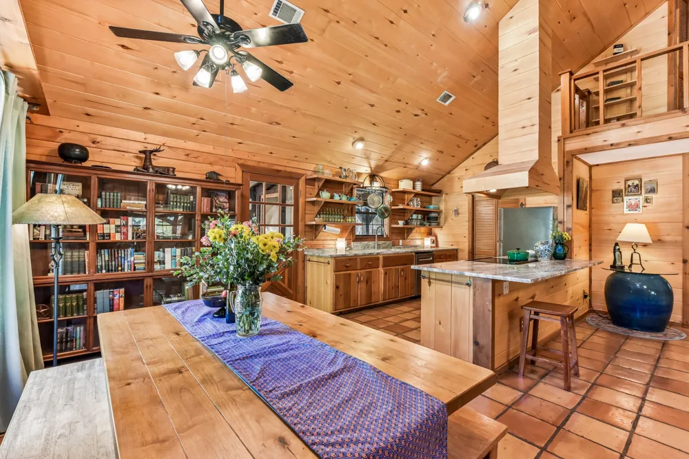501 Oak Knob Drive Wimberley, TX 78676