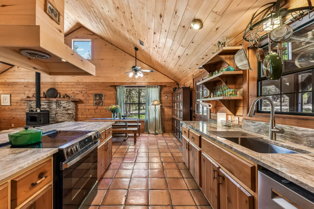 501 Oak Knob Drive Wimberley, TX 78676