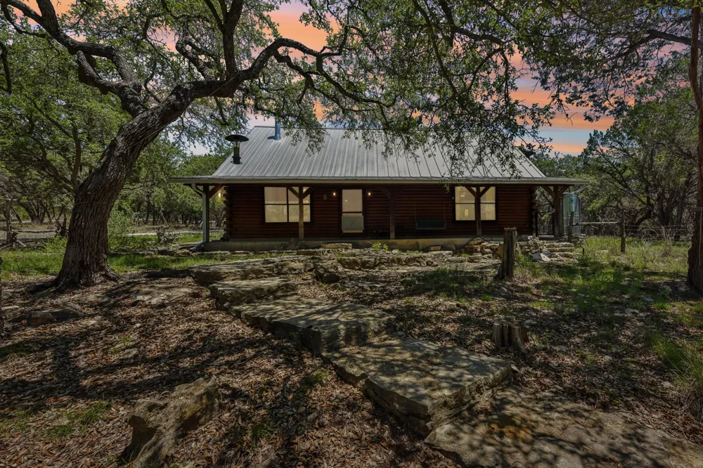 501 Oak Knob Drive Wimberley, TX 78676