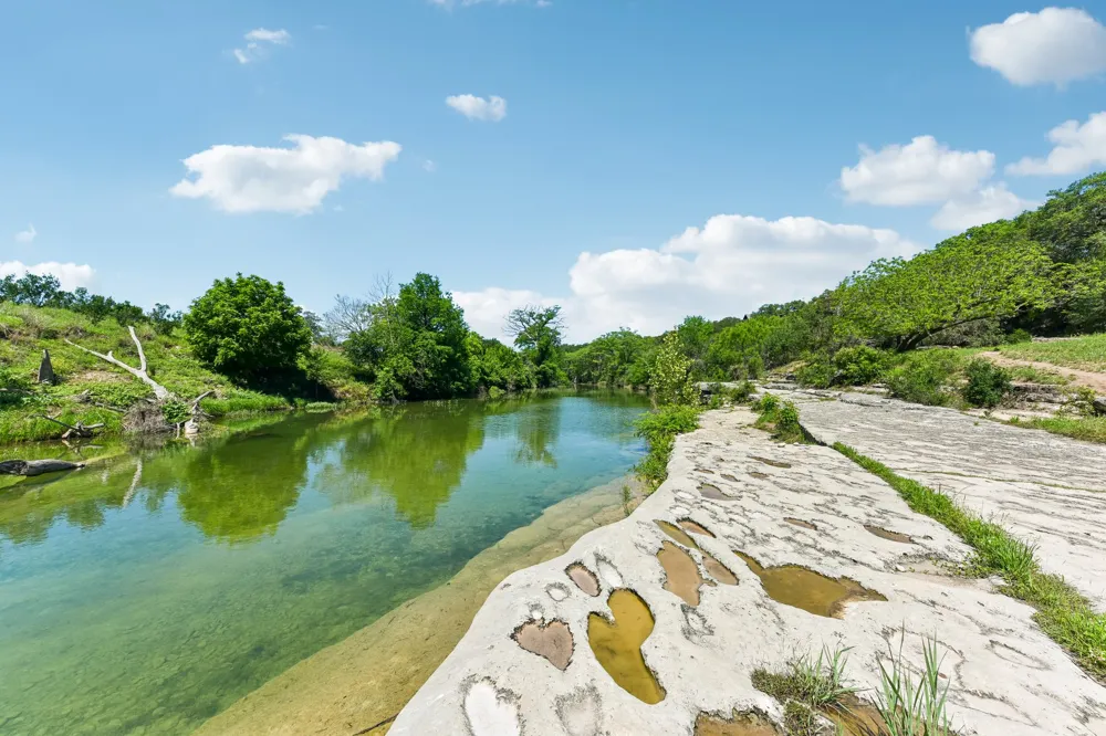 501 Oak Knob Drive Wimberley, TX 78676