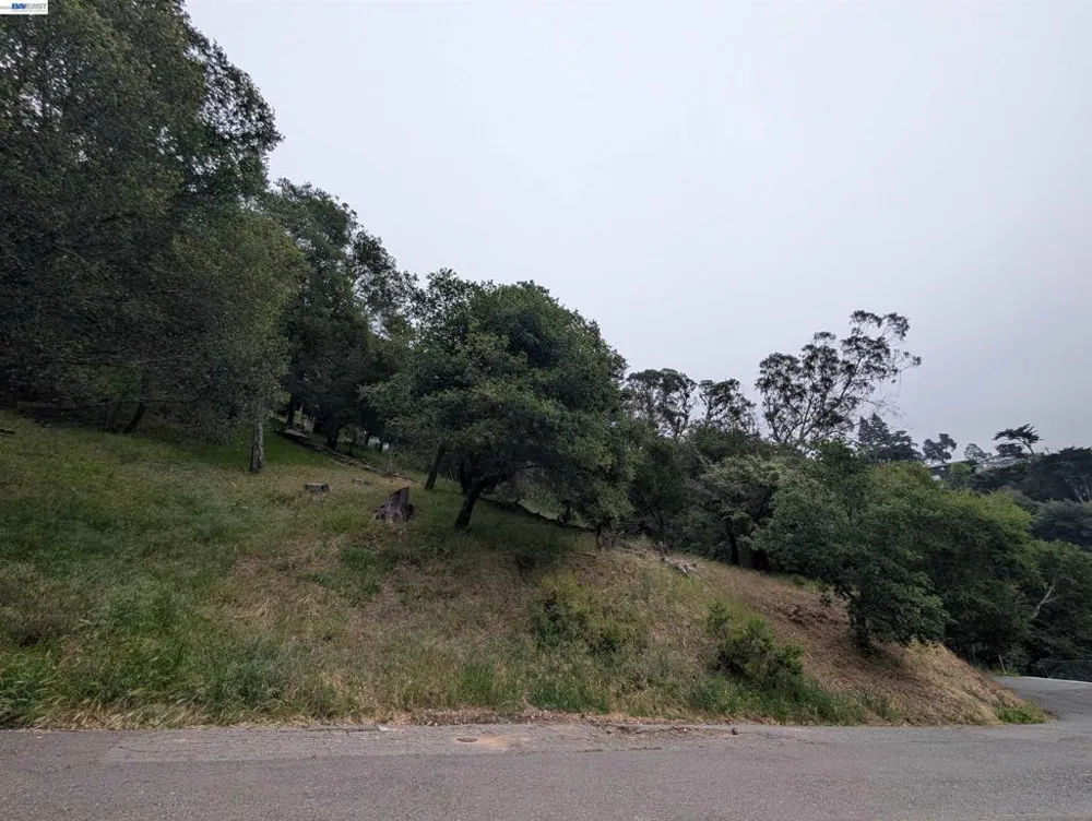 Girvin Drive Oakland, CA 94603