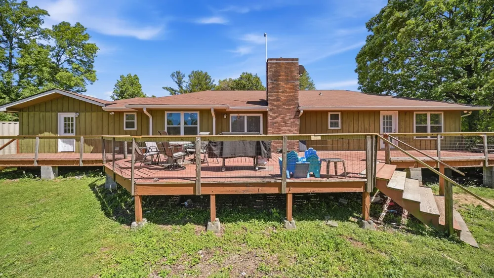 936 Cowboy Sams Drive Trenton, GA 30752