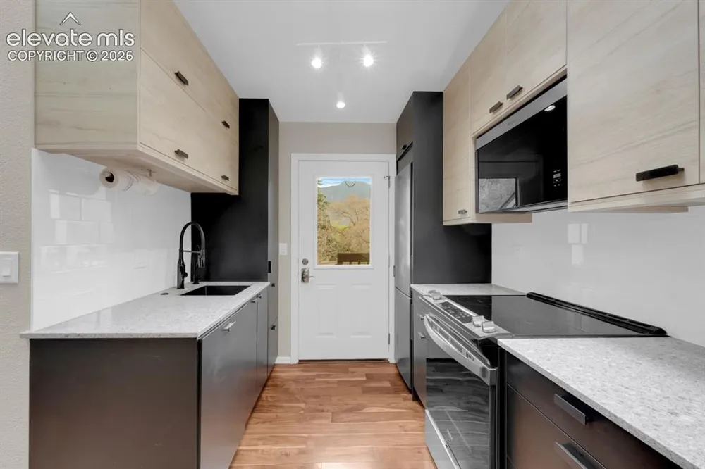 329 El Paso Boulevard #C Manitou Springs, CO 80829