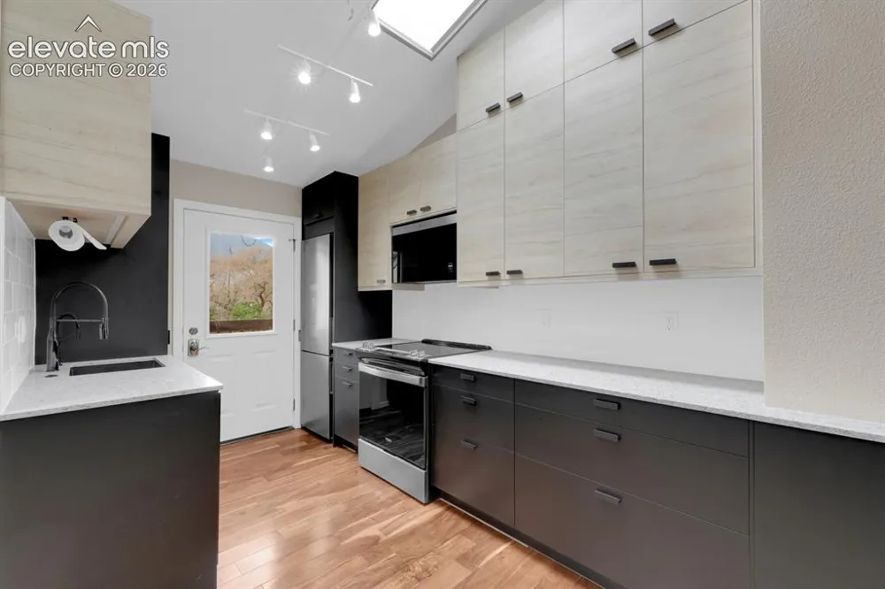 329 El Paso Boulevard #C Manitou Springs, CO 80829