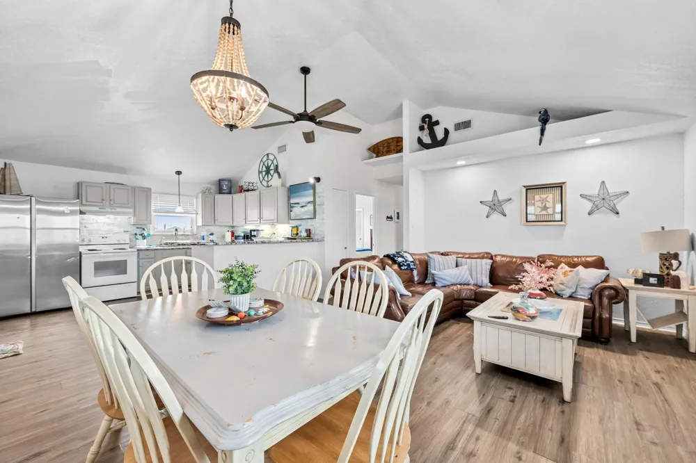 125 Bay Avenue Surfside Beach, TX 77541