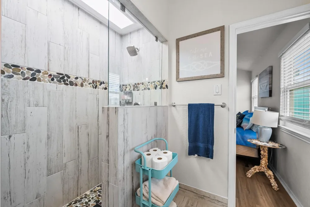 125 Bay Avenue Surfside Beach, TX 77541