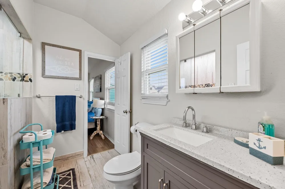 125 Bay Avenue Surfside Beach, TX 77541